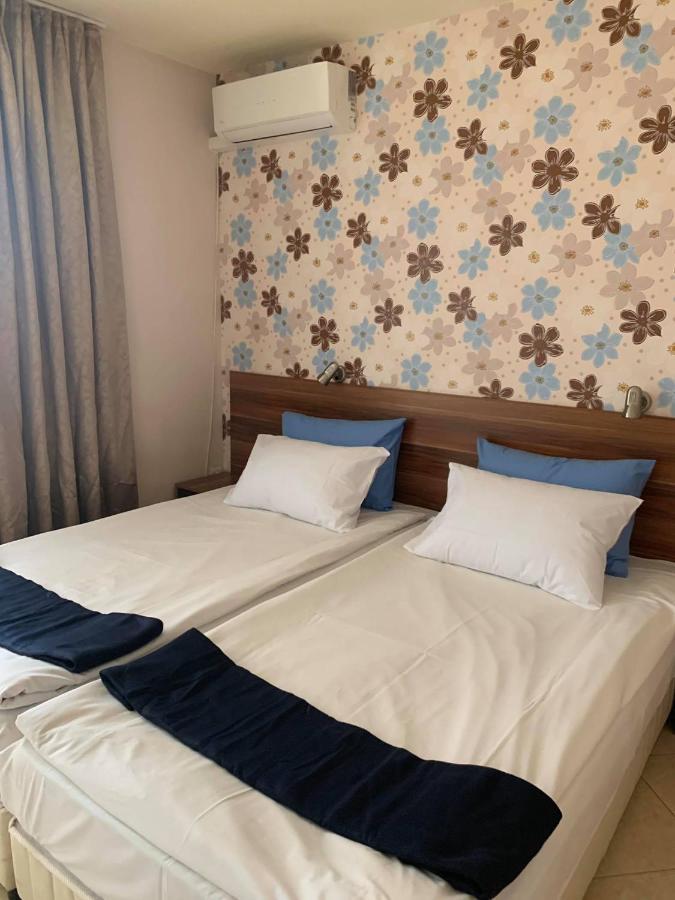 Семеен Хотел Брилянс - Family Hotel Brilliance Warna Zewnętrze zdjęcie