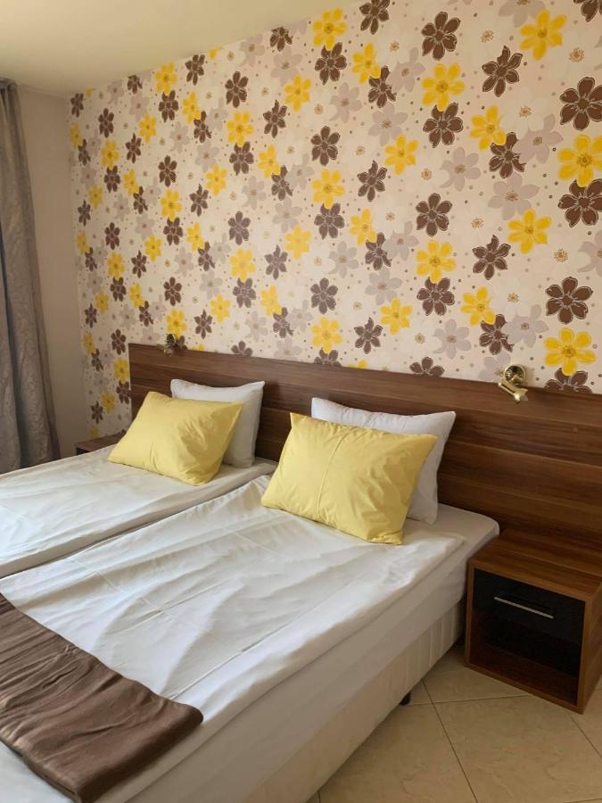 Семеен Хотел Брилянс - Family Hotel Brilliance Warna Zewnętrze zdjęcie