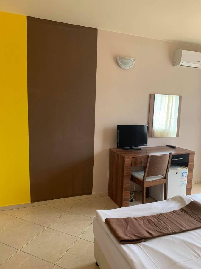 Семеен Хотел Брилянс - Family Hotel Brilliance Warna Zewnętrze zdjęcie