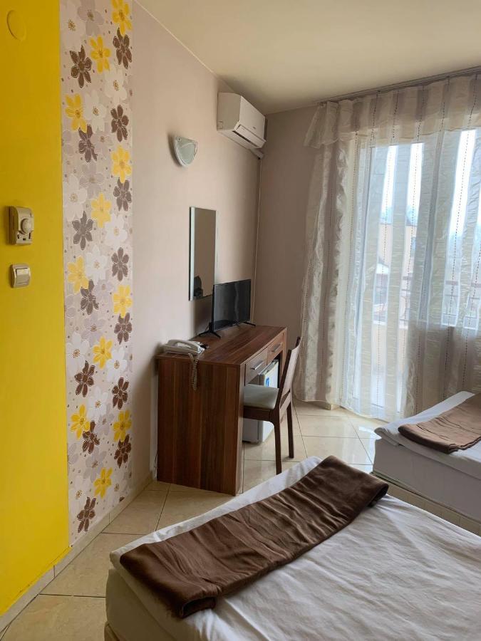Семеен Хотел Брилянс - Family Hotel Brilliance Warna Zewnętrze zdjęcie