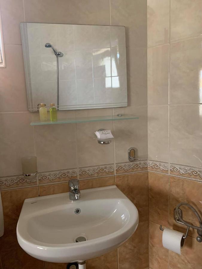 Семеен Хотел Брилянс - Family Hotel Brilliance Warna Zewnętrze zdjęcie