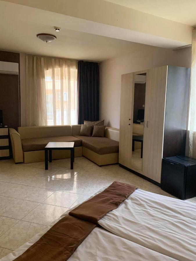 Семеен Хотел Брилянс - Family Hotel Brilliance Warna Zewnętrze zdjęcie