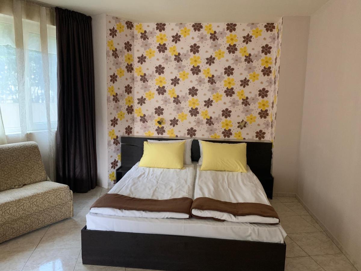 Семеен Хотел Брилянс - Family Hotel Brilliance Warna Zewnętrze zdjęcie